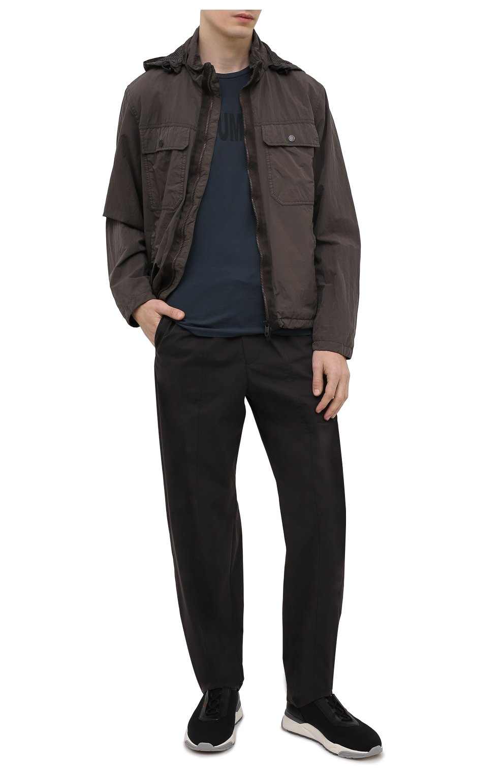 Мужские брюки EMPORIO ARMANI черного цвета, арт. A1P740/A1066 | Фото 2 (Длина (брюки, джинсы): Стандартные; Случай: Повседневный; Материал внешний: Синтетический материал, Хлопок; Стили: Кэжуэл)