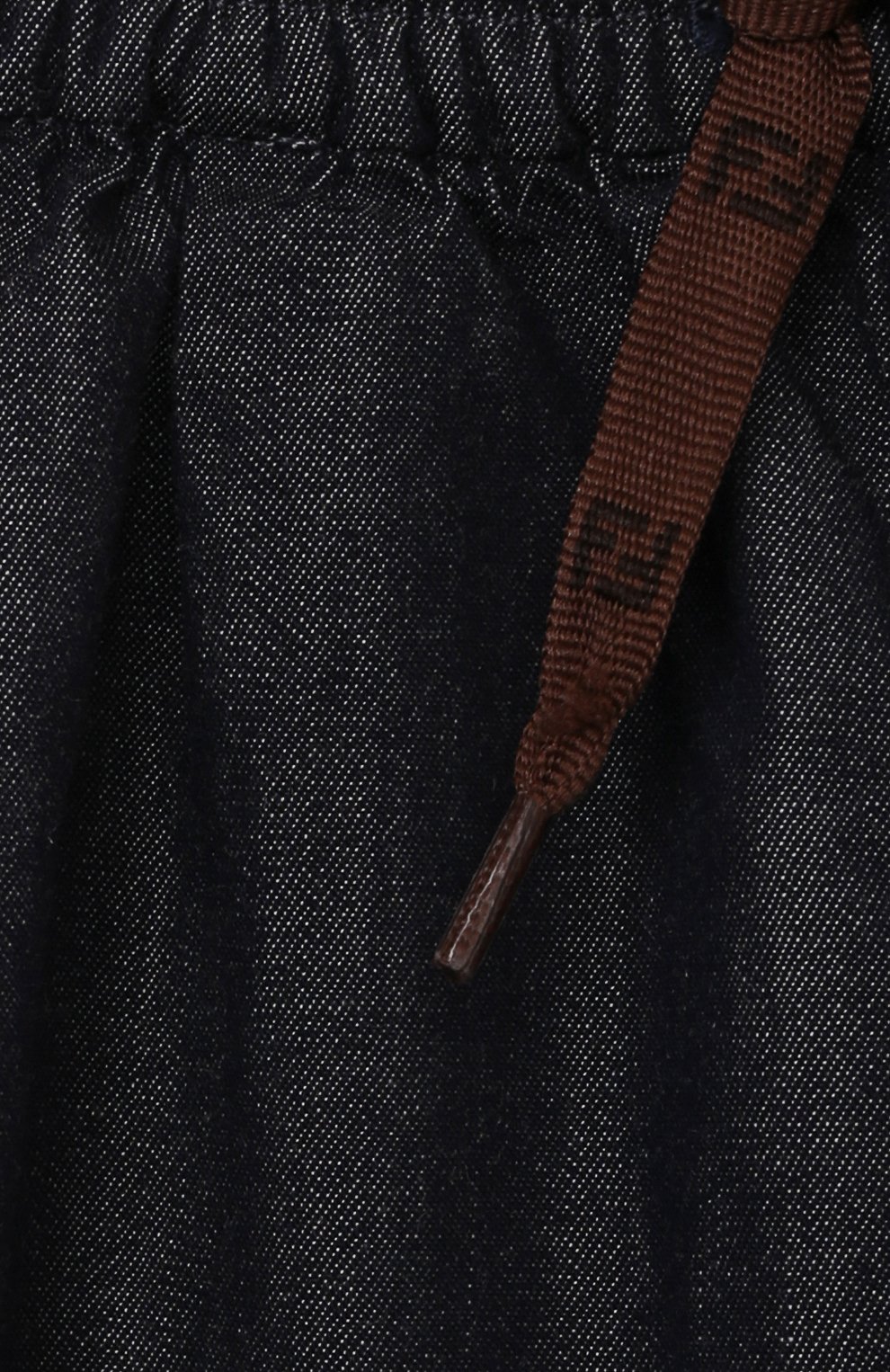Детские хлопковые брюки FENDI темно-синего цвета по цене 19950 руб., арт. BUF044/AEY4/12M-24M | Фото 3 Детские хлопковые брюки FENDI темно-синего цвета, арт. BUF044/AEY4/12M-24M | Фото 3