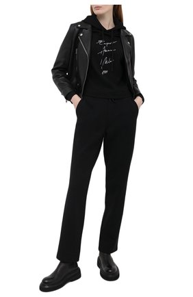 Женские хлопковые брюки EMPORIO ARMANI черного цвета по цене 19950 руб., арт. 3K2P8T/2JRCZ | Фото 2 Женские хлопковые брюки EMPORIO ARMANI черного цвета, арт. 3K2P8T/2JRCZ | Фото 2