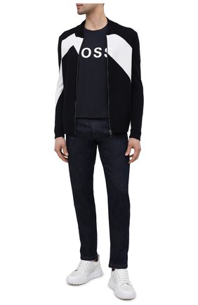 Мужской шерстяной кардиган EMPORIO ARMANI темно-синего цвета по цене 36950 руб., арт. 3K1BTW/1MD3Z | Фото 2 Мужской шерстяной кардиган EMPORIO ARMANI темно-синего цвета, арт. 3K1BTW/1MD3Z | Фото 2