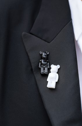 Женская брошь bearbrick BACCARAT черного цвета по цене 26600 руб., арт. 2 814 111 | Фото 2 Женская брошь bearbrick BACCARAT черного цвета, арт. 2 814 111 | Фото 2