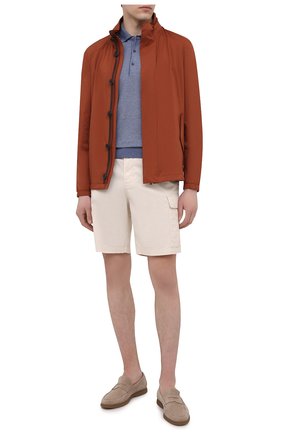 Мужское поло из шелка и льна CORNELIANI голубого цвета по цене 55650 руб., арт. 87M564-1125160/00 | Фото 2 Мужское поло из шелка и льна CORNELIANI голубого цвета, арт. 87M564-1125160/00 | Фото 2 (Стили: Кэжуэл; Материал внешний: Шелк, Лен; Застежка: Пуговицы; Рукава: Короткие; Кросс-КТ: Трикотаж; Длина (для топов): Стандартные)