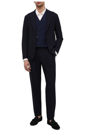 Мужской жилет из хлопка и вискозы GIORGIO ARMANI темно-синего цвета по цене 91950 руб., арт. 1SGGK024/T02LD | Фото 2 Мужской жилет из хлопка и вискозы GIORGIO ARMANI темно-синего цвета, арт. 1SGGK024/T02LD | Фото 2 (Материал подклада: Купро; Материал внешний: Вискоза, Хлопок; Стили: Классический; Мужское Кросс-КТ: Жилет-классика; Длина (верхняя одежда): Короткие)