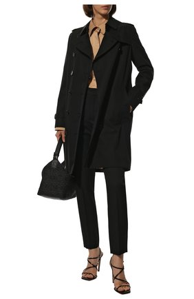 Женский хлопковый тренч kensington BURBERRY черного цвета по цене 175000 руб., арт. 8027934 | Фото 2 Женский хлопковый тренч kensington BURBERRY черного цвета, арт. 8027934 | Фото 2 (Материал подклада: Хлопок; Стили: Кэжуэл; Рукава: Длинные; Материал внешний: Хлопок; Длина (верхняя одежда): До середины бедра)