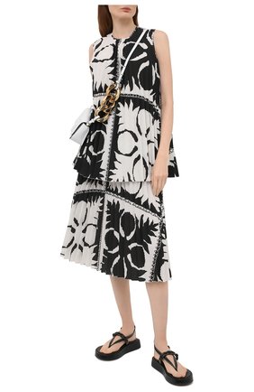 Женская плиссированная юбка REDVALENTINO черно-белого цвета по цене 57800 руб., арт. VR0RAF95/5SA | Фото 2 Женская плиссированная юбка REDVALENTINO черно-белого цвета, арт. VR0RAF95/5SA | Фото 2