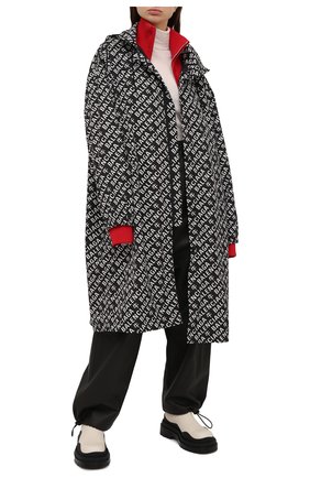 Женский плащ BALENCIAGA черно-белого цвета по цене 195500 руб., арт. 646924/TJLA2 | Фото 2 Женский плащ BALENCIAGA черно-белого цвета, арт. 646924/TJLA2 | Фото 2