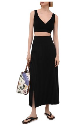 Женский топ из вискозы ALEXANDER MCQUEEN черного цвета по цене 115000 руб., арт. 659528/Q1AUE | Фото 2 Женский топ из вискозы ALEXANDER MCQUEEN черного цвета, арт. 659528/Q1AUE | Фото 2
