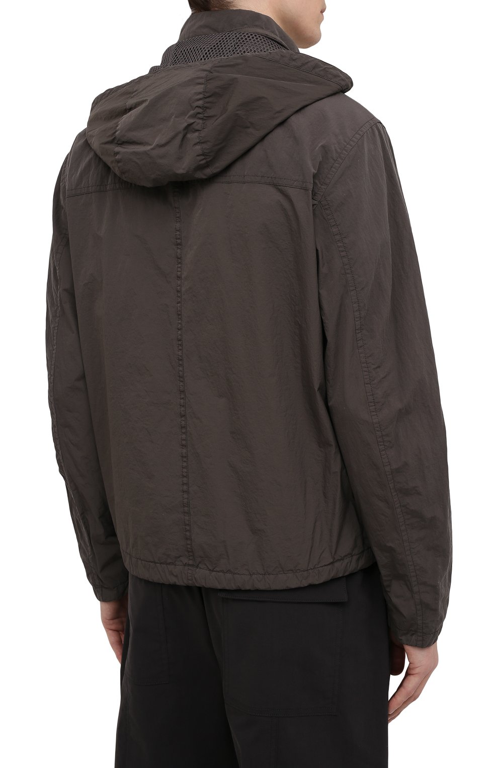 Мужская куртка Z ZEGNA хаки цвета, арт. VW054/ZZ045 | Фото 4 (Кросс-КТ: Куртка, Ветровка; Рукава: Длинные; Материал внешний: Синтетический материал; Стили: Милитари, Кэжуэл; Материал подклада: Синтетический материал; Длина (верхняя одежда): Короткие)