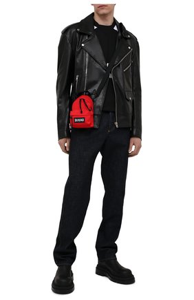 Мужская текстильная сумка explorer BALENCIAGA красного цвета по цене 53850 руб., арт. 656060/2JMRX | Фото 2 Мужская текстильная сумка explorer BALENCIAGA красного цвета, арт. 656060/2JMRX | Фото 2 (Ремень/цепочка: На ремешке; Материал: Текстиль; Размер: mini)