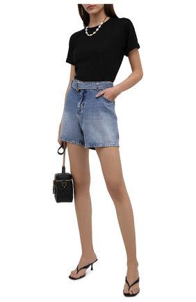 Женские джинсовые шорты TOM FORD голубого цвета по цене 84500 руб., арт. SHD003-DEX111 | Фото 2 Женские джинсовые шорты TOM FORD голубого цвета, арт. SHD003-DEX111 | Фото 2