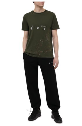 Мужские хлопковые джоггеры OFF-WHITE черного цвета по цене 38500 руб., арт. 0MCH029S21FLE004 | Фото 2 Мужские хлопковые джоггеры OFF-WHITE черного цвета, арт. 0MCH029S21FLE004 | Фото 2