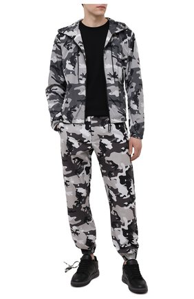 Мужская куртка OFF-WHITE серого цвета по цене 83550 руб., арт. 0MBD029S21FAB001 | Фото 2 Мужская куртка OFF-WHITE серого цвета, арт. 0MBD029S21FAB001 | Фото 2