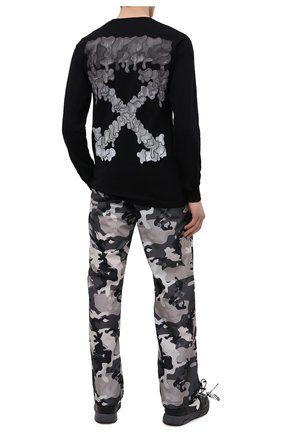 Мужская хлопковый лонгслив OFF-WHITE черного цвета по цене 28900 руб., арт. 0MAB001S21JER008 | Фото 2 Мужская хлопковый лонгслив OFF-WHITE черного цвета, арт. 0MAB001S21JER008 | Фото 2