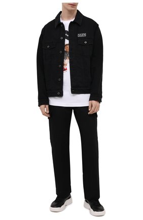 Мужская хлопковая футболка PALM ANGELS белого цвета по цене 27450 руб., арт. PMAA041S21JER0060101 | Фото 2 Мужская хлопковая футболка PALM ANGELS белого цвета, арт. PMAA041S21JER0060101 | Фото 2