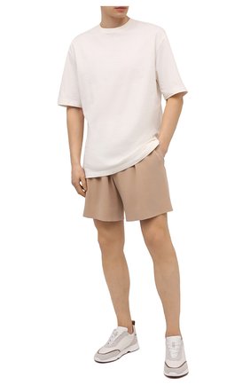 Мужские шорты из вискозы ZEGNA COUTURE бежевого цвета по цене 94450 руб., арт. 987116/739EN0 | Фото 2 Мужские шорты из вискозы ZEGNA COUTURE бежевого цвета, арт. 987116/739EN0 | Фото 2 (Длина Шорты М: До колена; Материал внешний: Вискоза; Мужское Кросс-КТ: Шорты-одежда; Стили: Кэжуэл; Принт: Без принта; Случай: Формальный)