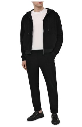Мужская хлопковая футболка KITON белого цвета по цене 96500 руб., арт. UK1274L | Фото 2 Мужская хлопковая футболка KITON белого цвета, арт. UK1274L | Фото 2 (Материал внешний: Хлопок; Рукава: Короткие; Длина (для топов): Удлиненные; Big sizes: Big Sizes; Принт: Без принта; Стили: Кэжуэл)
