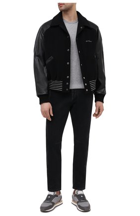 Мужская футболка из вискозы TOM FORD серого цвета по цене 27750 руб., арт. BW278/TFJ209 | Фото 2 Мужская футболка из вискозы TOM FORD серого цвета, арт. BW278/TFJ209 | Фото 2 (Рукава: Короткие; Длина (для топов): Стандартные; Материал внешний: Вискоза; Принт: Без принта; Стили: Кэжуэл)