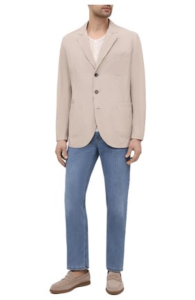 Мужская куртка BRUNELLO CUCINELLI светло-бежевого цвета по цене 186500 руб., арт. MD4796165 | Фото 2 Мужская куртка BRUNELLO CUCINELLI светло-бежевого цвета, арт. MD4796165 | Фото 2 (Длина (верхняя одежда): Короткие; Материал внешний: Синтетический материал; Рукава: Длинные; Стили: Кэжуэл; Кросс-КТ: Куртка, Ветровка; Региональные ограничения белый список (Axapta Mercury): RU)