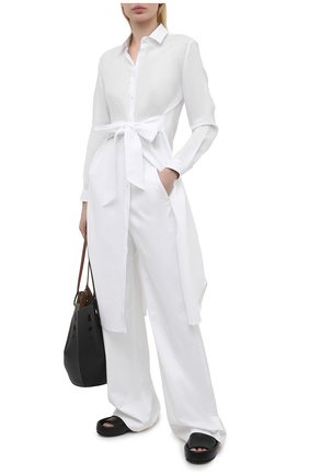 Женское льняное платье KITON белого цвета по цене 145000 руб., арт. D51368K09T85 | Фото 2 Женское льняное платье KITON белого цвета, арт. D51368K09T85 | Фото 2
