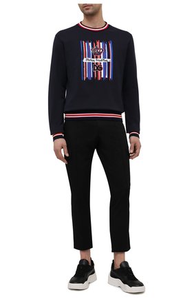 Мужской хлопковый свитшот DOLCE & GABBANA синего цвета по цене 52150 руб., арт. G90W6T/FI72Q | Фото 2 Мужской хлопковый свитшот DOLCE & GABBANA синего цвета, арт. G90W6T/FI72Q | Фото 2