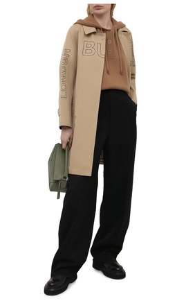 Женский хлопковый плащ antonia BURBERRY бежевого цвета по цене 179000 руб., арт. 8033794 | Фото 2 Женский хлопковый плащ antonia BURBERRY бежевого цвета, арт. 8033794 | Фото 2 (Материал внешний: Хлопок; Длина (верхняя одежда): До середины бедра; Материал подклада: Хлопок; Рукава: Длинные; Стили: Классический)