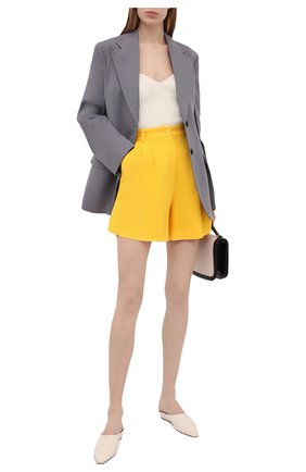 Женские шорты DOLCE & GABBANA желтого цвета по цене 62650 руб., арт. FTB12T/FURDV | Фото 2 Женские шорты DOLCE & GABBANA желтого цвета, арт. FTB12T/FURDV | Фото 2
