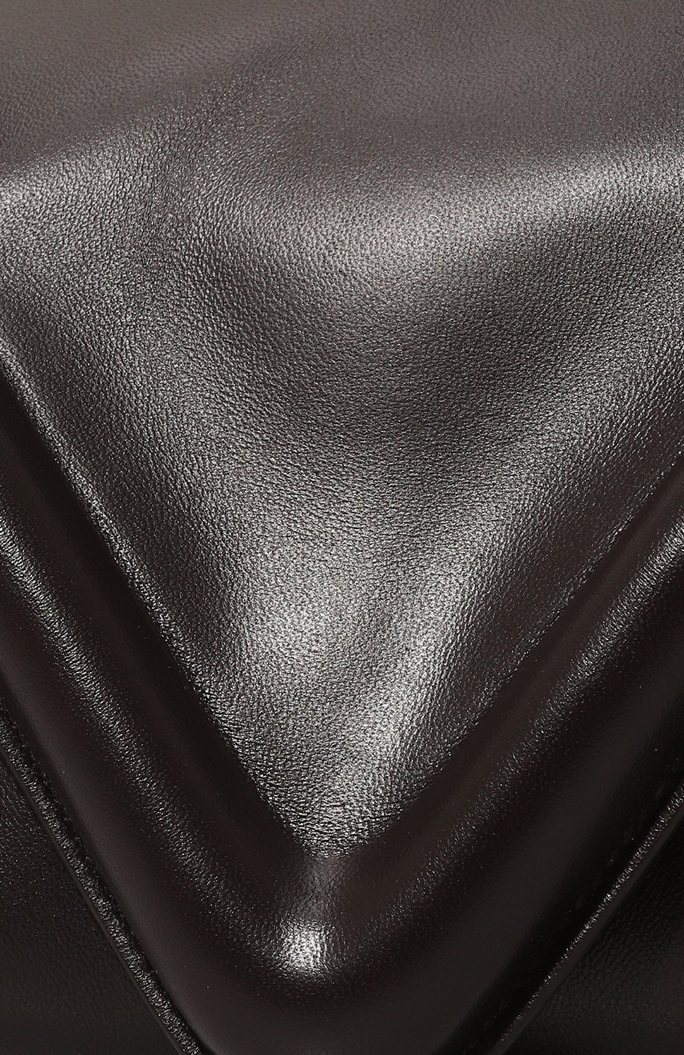 Женская сумка beak medium BOTTEGA VENETA темно-коричневого цвета по цене 182500 руб., арт. 658523/VCP30 | Фото 3 Женская сумка beak medium BOTTEGA VENETA темно-коричневого цвета, арт. 658523/VCP30 | Фото 3 (Сумки-технические: Сумки через плечо; Размер: medium; Материал: Натуральная кожа)