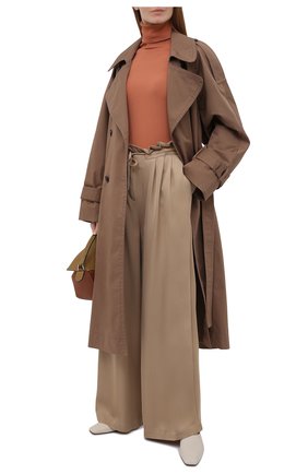 Женские брюки EMPORIO ARMANI бежевого цвета по цене 30900 руб., арт. 3K2P88/2N7RZ | Фото 2 Женские брюки EMPORIO ARMANI бежевого цвета, арт. 3K2P88/2N7RZ | Фото 2
