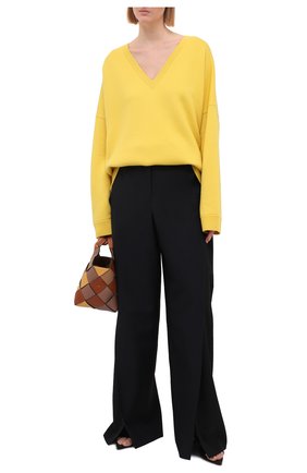 Женский кашемировый пуловер LOEWE желтого цвета по цене 157000 руб., арт. S540Y14K40 | Фото 2 Женский кашемировый пуловер LOEWE желтого цвета, арт. S540Y14K40 | Фото 2