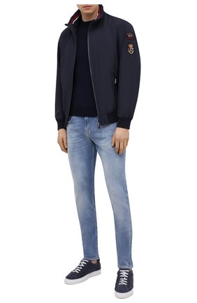 Мужские джинсы 7 FOR ALL MANKIND голубого цвета по цене 23250 руб., арт. JSMXB530KL | Фото 2 Мужские джинсы 7 FOR ALL MANKIND голубого цвета, арт. JSMXB530KL | Фото 2