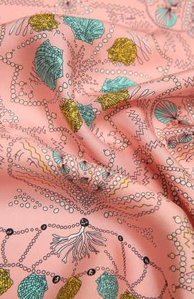 Женский шелковый платок EMILIO PUCCI розового цвета по цене 25350 руб., арт. 1HGB41/1HC41 | Фото 2 Женский шелковый платок EMILIO PUCCI розового цвета, арт. 1HGB41/1HC41 | Фото 2