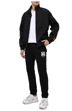 Мужские хлопковые джоггеры AMIRI черного цвета по цене 79700 руб., арт. MJSP006-001 | Фото 2 Мужские хлопковые джоггеры AMIRI черного цвета, арт. MJSP006-001 | Фото 2