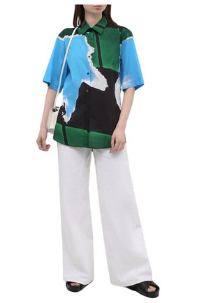 Женская хлопковая рубашка DRIES VAN NOTEN голубого цвета, арт. 211-10781-2063 | Фото 2 (Материал внешний: Хлопок; Стили: Романтичный; Длина (для топов): Удлиненные; Принт: С принтом; Женское Кросс-КТ: Рубашка-одежда; Рукава: Короткие; Региональные ограничения белый список (Axapta Mercury): RU)