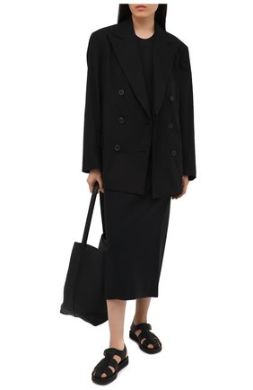 Женский хлопковый жакет DRIES VAN NOTEN черного цвета по цене 81950 руб., арт. 211-10439-2017 | Фото 2 Женский хлопковый жакет DRIES VAN NOTEN черного цвета, арт. 211-10439-2017 | Фото 2 (Длина (для топов): Удлиненные; 1-2-бортные: Двубортные; Женское Кросс-КТ: Жакет-одежда; Случай: Формальный; Стили: Кэжуэл; Материал внешний: Хлопок; Материал подклада: Вискоза; Рукава: Длинные)