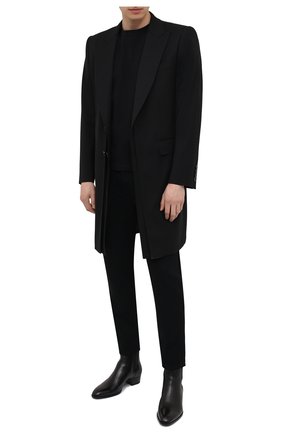 Мужской шерстяное пальто DOLCE & GABBANA черного цвета по цене 234000 руб., арт. G027AT/FUBFD | Фото 2 Мужской шерстяное пальто DOLCE & GABBANA черного цвета, арт. G027AT/FUBFD | Фото 2 (Стили: Классический; Мужское Кросс-КТ: пальто-верхняя одежда; Материал подклада: Шелк; Длина (верхняя одежда): До середины бедра; Рукава: Длинные; Материал внешний: Шерсть)