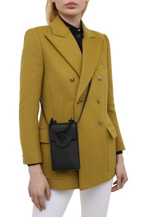 Кожаный чехол для телефона la medusa VERSACE черного цвета по цене 76150 руб., арт. DP8I060/DVIT2T | Фото 5 Кожаный чехол для телефона la medusa VERSACE черного цвета, арт. DP8I060/DVIT2T | Фото 5