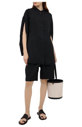 Женские кожаные шлепанцы JIL SANDER черного цвета по цене 35050 руб., арт. JS36135A-13040 | Фото 2 Женские кожаные шлепанцы JIL SANDER черного цвета, арт. JS36135A-13040 | Фото 2 (Подошва: Плоская; Материал внутренний: Натуральная кожа; Каблук высота: Низкий)