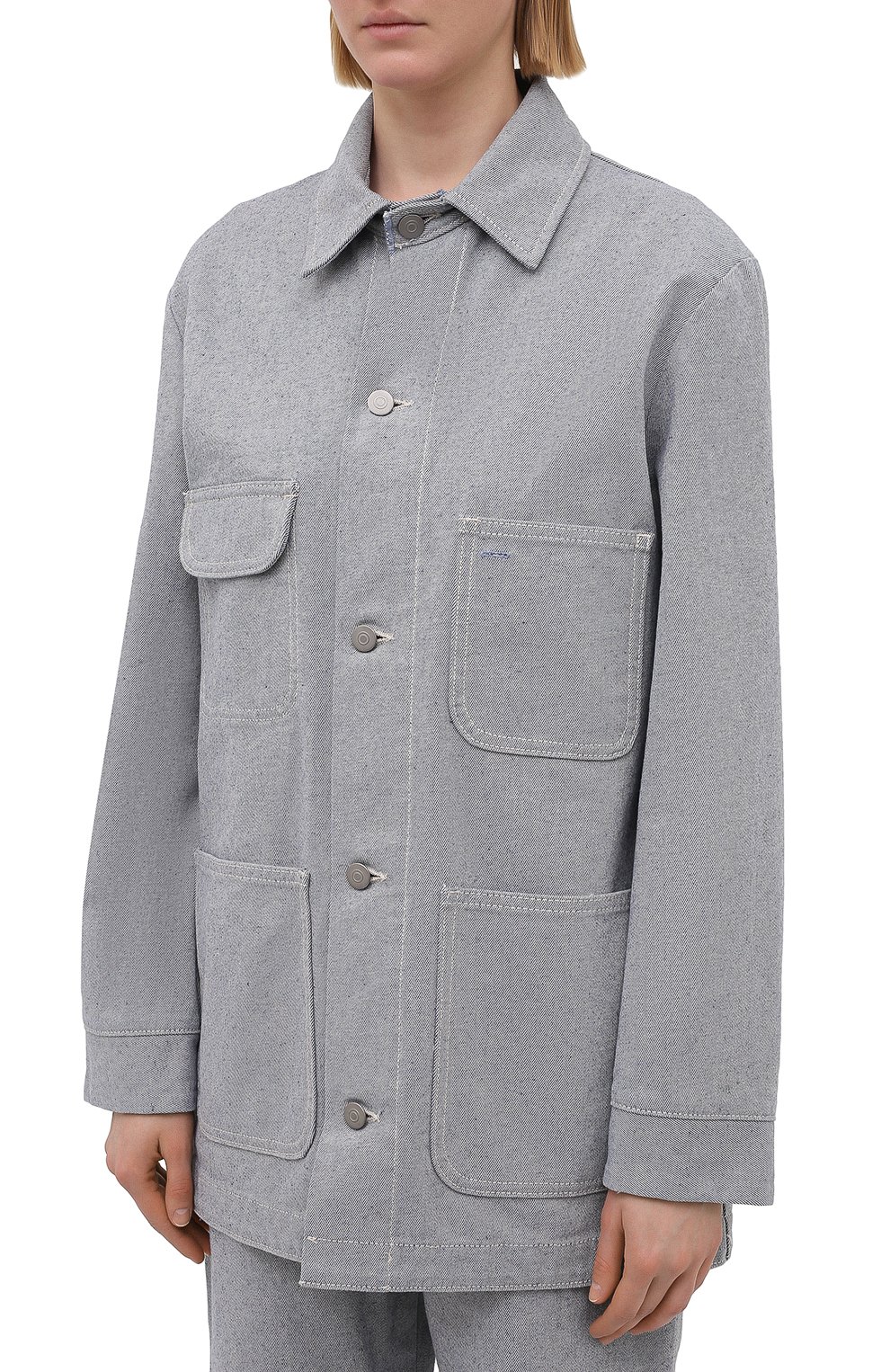 Женская джинсовая куртка MAISON MARGIELA светло-голубого цвета, арт. S29AM0380/S30754 | Фото 3 (Кросс-КТ: Куртка, Деним; Рукава: Длинные; Длина (верхняя одежда): До середины бедра; Региональные ограничения белый список (Axapta Mercury): RU; Материал внешний: Хлопок, Деним; Стили: Кэжуэл)