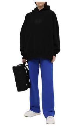 Женские хлопковые брюки DRIES VAN NOTEN синего цвета по цене 25650 руб., арт. 211-11164-2629 | Фото 2 Женские хлопковые брюки DRIES VAN NOTEN синего цвета, арт. 211-11164-2629 | Фото 2