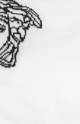 Мужские хлопковые носки VERSACE белого цвета по цене 7515 руб., арт. ICZ0003/1F01217 | Фото 2 Мужские хлопковые носки VERSACE белого цвета, арт. ICZ0003/1F01217 | Фото 2
