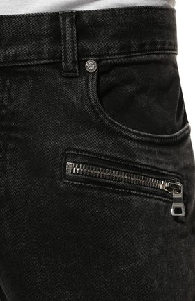 Мужские джинсы BALMAIN черного цвета, арт. VH0MG005/107D | Фото 5 (Силуэт М (брюки): Узкие; Кросс-КТ: Деним; Длина (брюки, джинсы): Стандартные; Стили: Гранж; Материал внешний: Хлопок; Детали: Потертости)