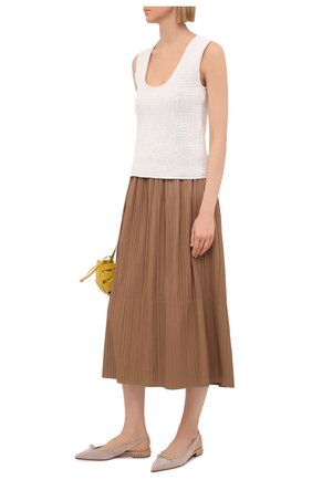 Женские замшевые балетки hall sling CHRISTIAN LOUBOUTIN бежевого цвета по цене 57150 руб., арт. 1210902/HALL SLING FLAT | Фото 2 Женские замшевые балетки hall sling CHRISTIAN LOUBOUTIN бежевого цвета, арт. 1210902/HALL SLING FLAT | Фото 2