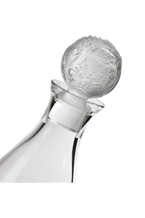 Графин merlot LALIQUE прозрачного цвета по цене 399500 руб., арт. 10591000 | Фото 2 Графин merlot LALIQUE прозрачного цвета, арт. 10591000 | Фото 2 (Интерьер: Интерьер)