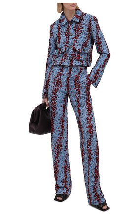 Женские брюки из вискозы BOTTEGA VENETA голубого цвета по цене 143000 руб., арт. 657739/V0YU0 | Фото 2 Женские брюки из вискозы BOTTEGA VENETA голубого цвета, арт. 657739/V0YU0 | Фото 2