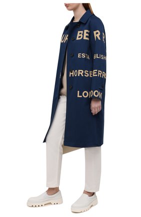 Женский хлопковый плащ antonia BURBERRY синего цвета по цене 179000 руб., арт. 8038935 | Фото 2 Женский хлопковый плащ antonia BURBERRY синего цвета, арт. 8038935 | Фото 2 (Стили: Кэжуэл, Классический; Материал подклада: Хлопок; Материал внешний: Хлопок; Длина (верхняя одежда): До колена; Рукава: Длинные)