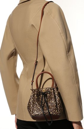 Женская сумка peony BURBERRY темно-коричневого цвета по цене 90300 руб., арт. 8031654 | Фото 6 Женская сумка peony BURBERRY темно-коричневого цвета, арт. 8031654 | Фото 6 (Сумки-технические: Сумки через плечо, Сумки top-handle; Размер: mini; Ремень/цепочка: На ремешке; Материал: Текстиль, Экокожа)