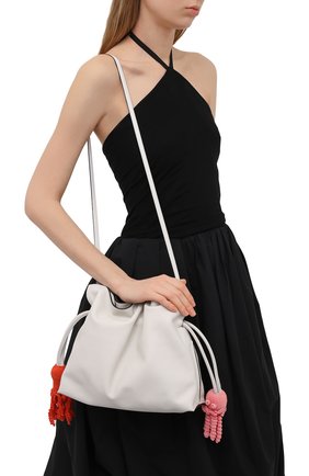 Женский клатч flamenco loewe x paula's ibiza LOEWE белого цвета по цене 168000 руб., арт. A411FC1X28 | Фото 5 Женский клатч flamenco loewe x paula's ibiza LOEWE белого цвета, арт. A411FC1X28 | Фото 5