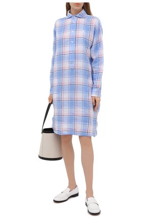 Женское льняное платье POLO RALPH LAUREN голубого цвета по цене 18900 руб., арт. 211838197 | Фото 2 Женское льняное платье POLO RALPH LAUREN голубого цвета, арт. 211838197 | Фото 2 (Материал внешний: Лен; Женское Кросс-КТ: Платье-одежда, платье-рубашка; Стили: Кэжуэл; Случай: Повседневный; Рукава: Длинные; Длина Ж (юбки, платья, шорты): До колена)