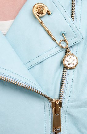 Женская кожаная куртка VERSACE голубого цвета, арт. A89138/1L00146 | Фото 5 (Кросс-КТ: Куртка; Рукава: Длинные; Региональные ограничения белый список (Axapta Mercury): RU; Материал внешний: Натуральная кожа; Женское Кросс-КТ: Замша и кожа; Длина (верхняя одежда): Короткие; Материал подклада: Вискоза; Стили: Романтичный)