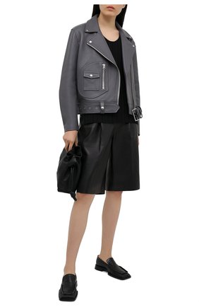 Женская кожаная куртка ACNE STUDIOS серого цвета по цене 147000 руб., арт. A70066 | Фото 2 Женская кожаная куртка ACNE STUDIOS серого цвета, арт. A70066 | Фото 2